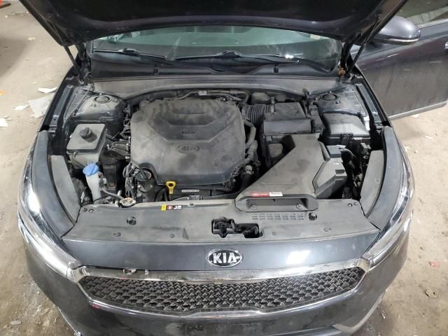 2019 KIA Cadenza Premium