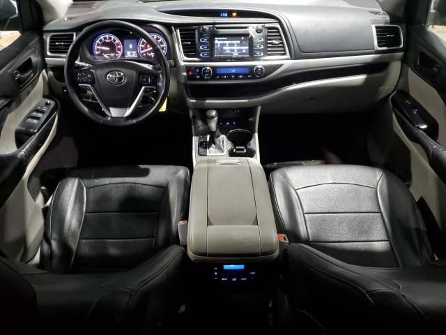 2015 Toyota Highlander LE