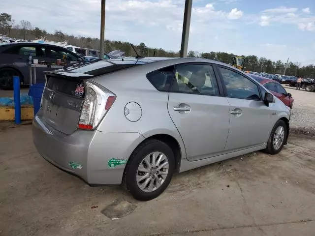 2014 Toyota Prius PLUG-IN