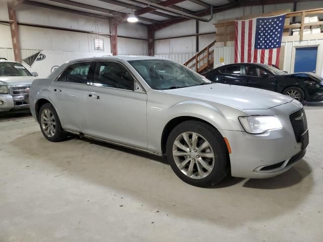 2019 Chrysler 300 Touring