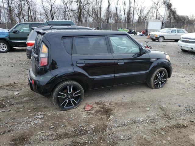 2010 KIA Soul +