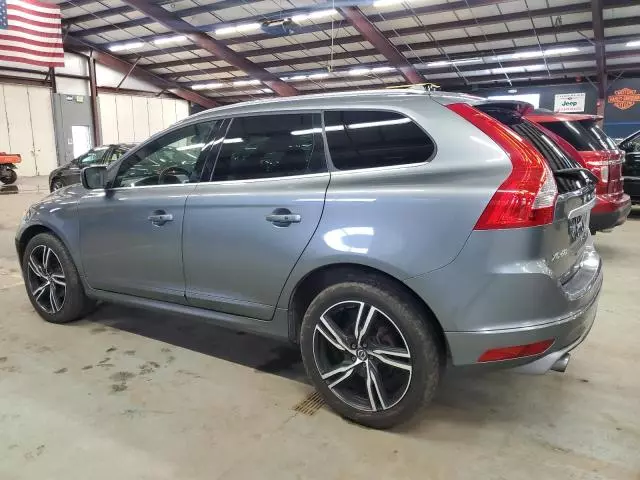 2017 Volvo XC60 T6 R-DESIGN Platinum