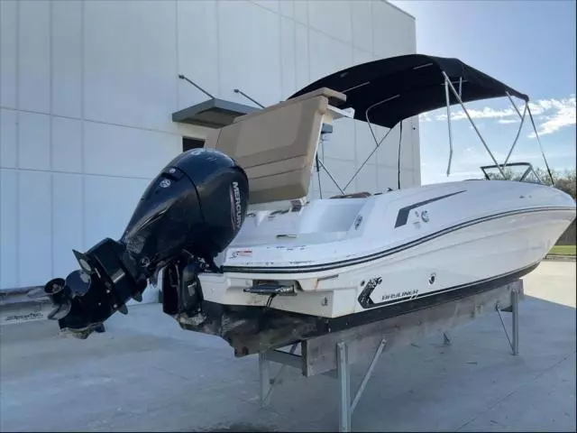 2023 Bayliner VR6