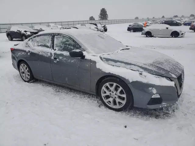 2019 Nissan Altima SR