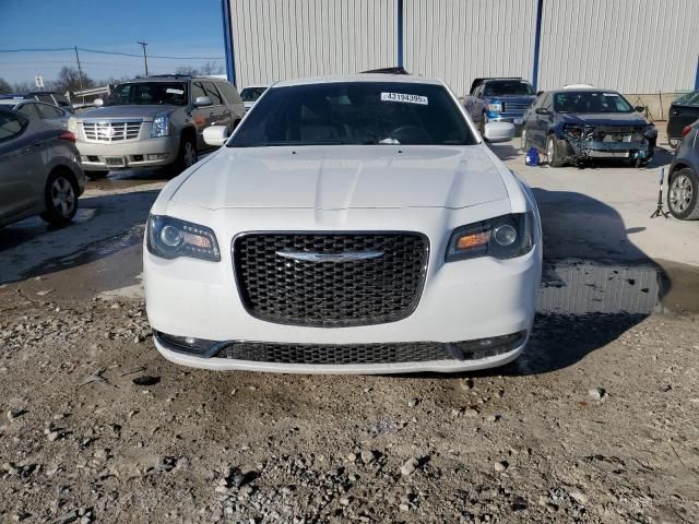 2019 Chrysler 300 S