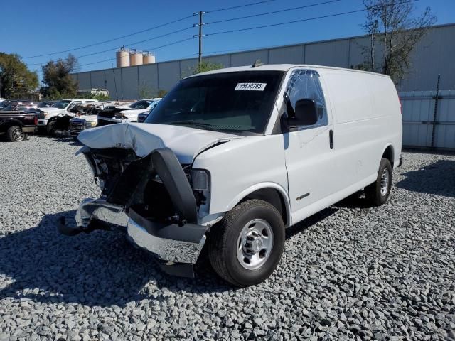 2021 Chevrolet Express G2500