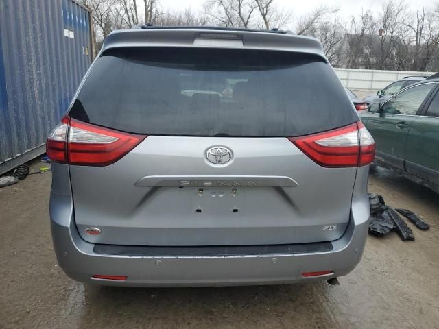 2015 Toyota Sienna XLE