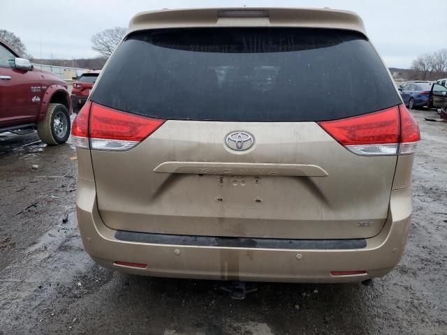 2013 Toyota Sienna XLE