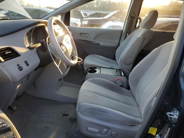 2012 Toyota Sienna LE