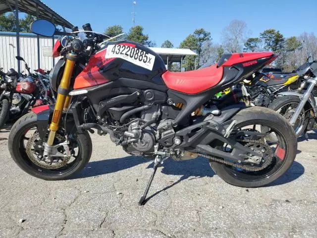 2023 Ducati Monster