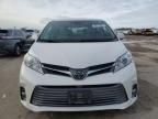 2018 Toyota Sienna XLE