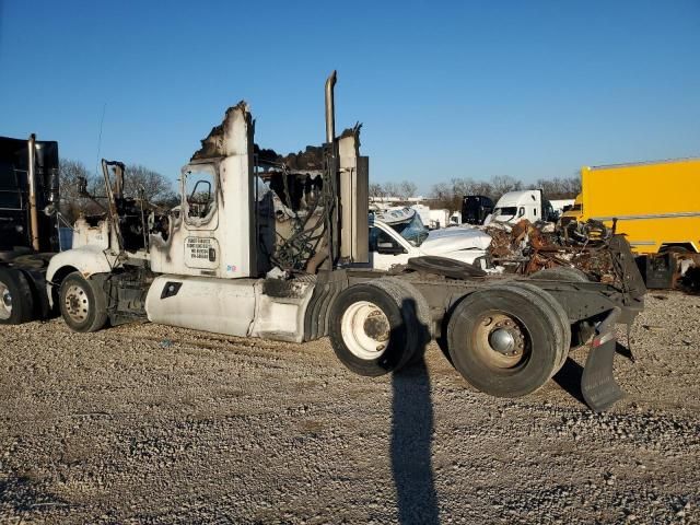 2013 Kenworth T660 Semi Truck