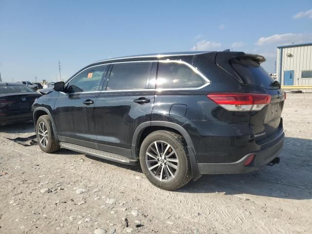 2019 Toyota Highlander SE