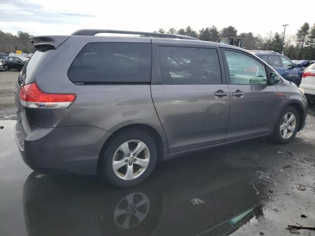 2011 Toyota Sienna LE