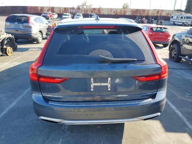 2018 Volvo V90 Cross Country T6 Inscription