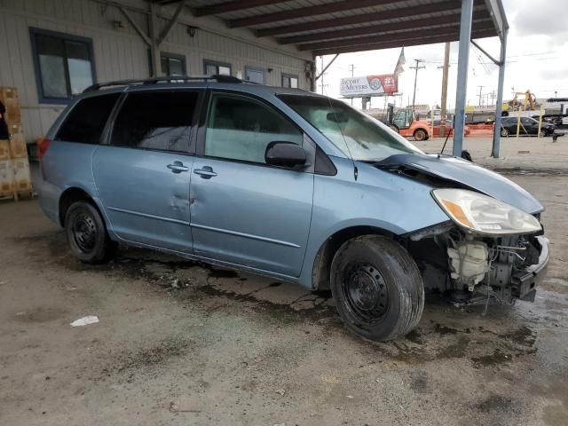 2005 Toyota Sienna CE