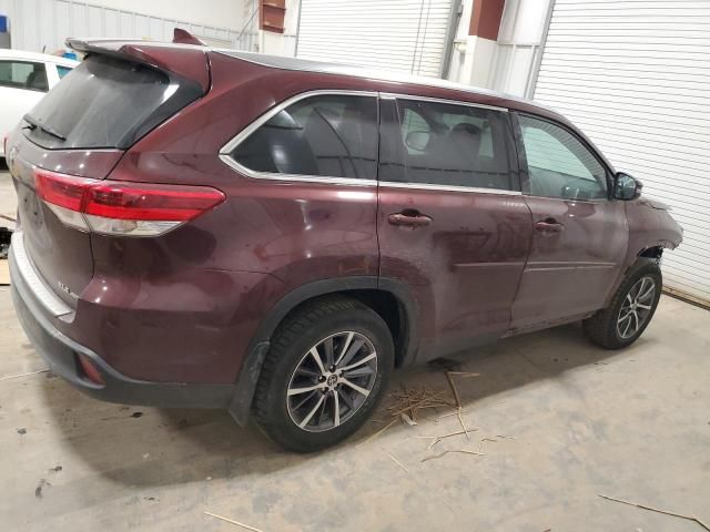 2019 Toyota Highlander SE