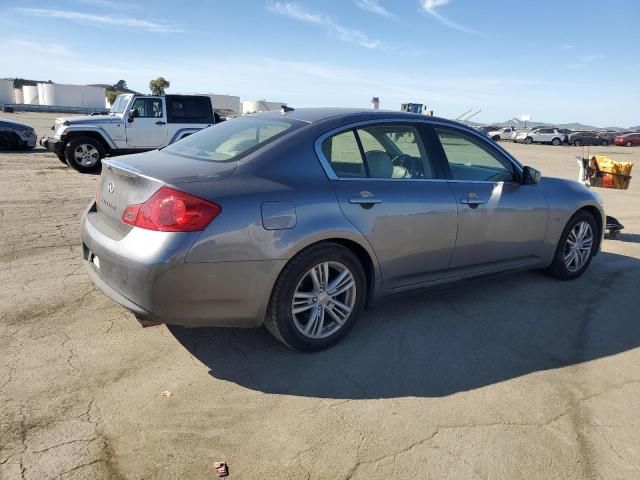 2015 Infiniti Q40