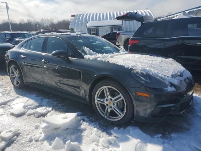 2018 Porsche Panamera 4