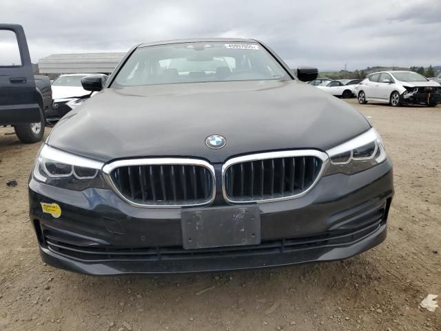 2019 BMW 530E