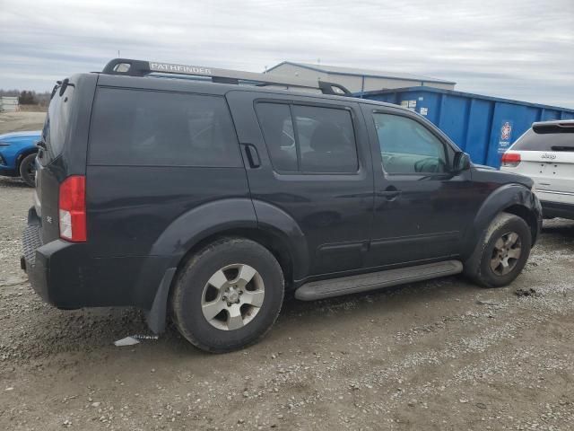 2005 Nissan Pathfinder LE