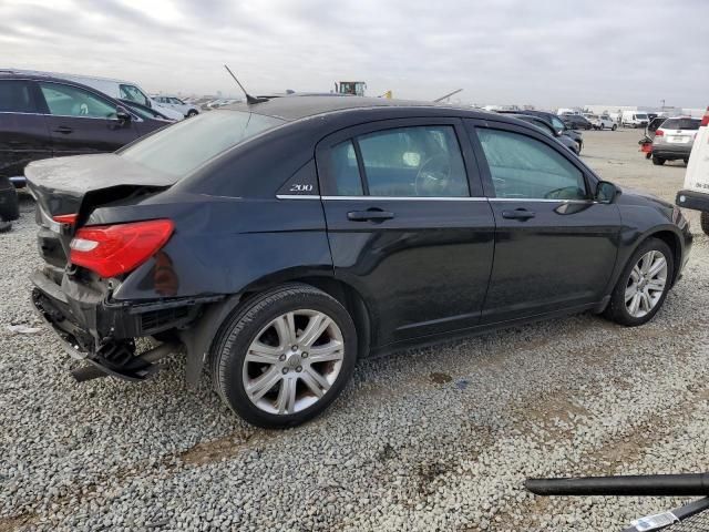 2013 Chrysler 200 LX