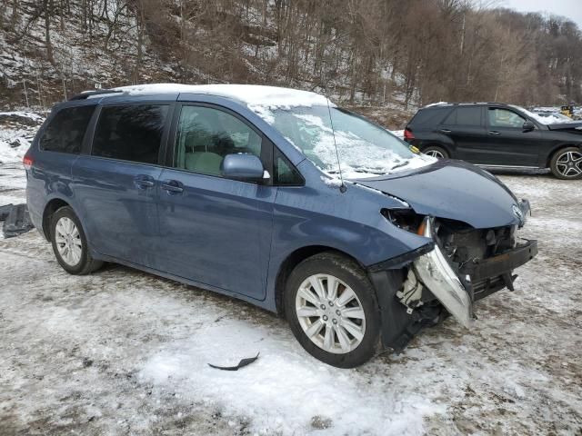 2014 Toyota Sienna LE