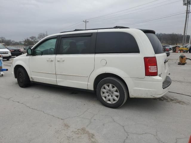 2010 Chrysler Town & Country LX