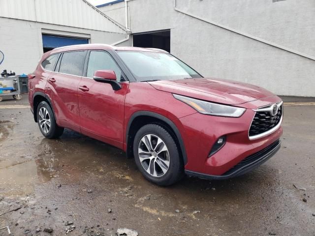 2021 Toyota Highlander XLE