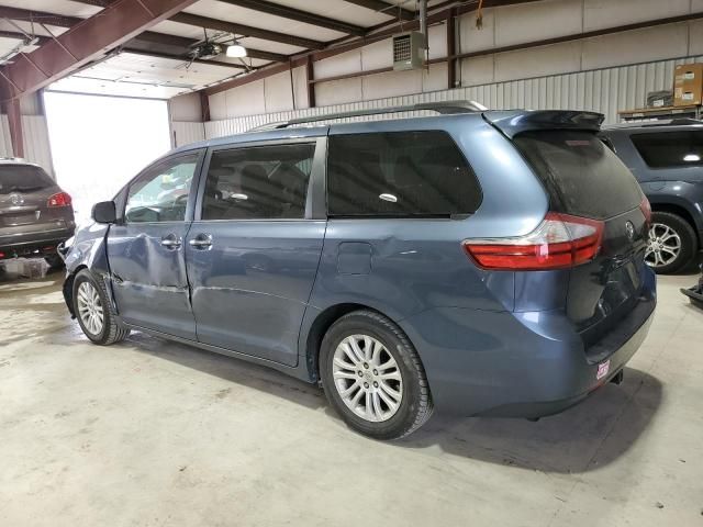 2015 Toyota Sienna XLE