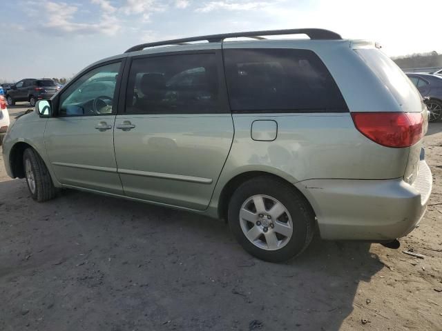 2007 Toyota Sienna XLE