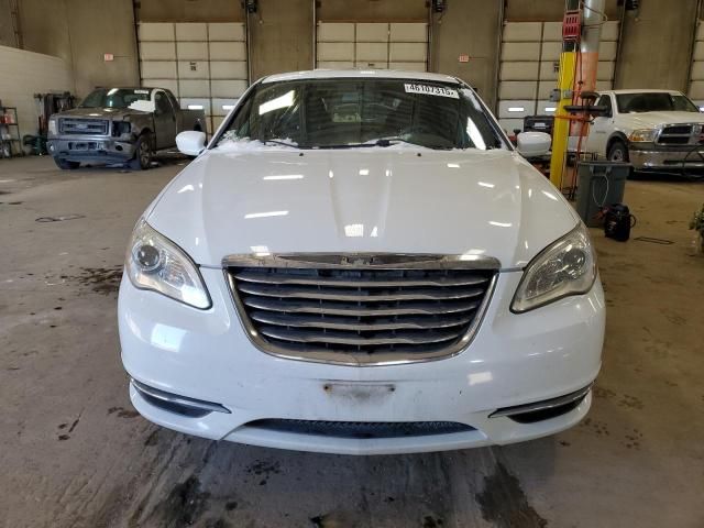 2013 Chrysler 200 LX