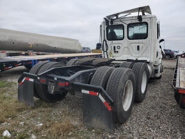 2024 Freightliner Cascadia 126