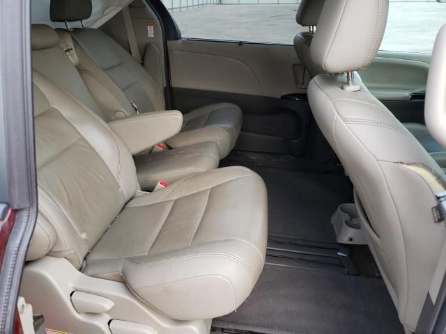 2015 Toyota Sienna XLE