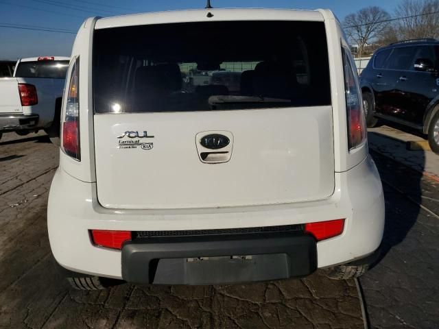 2011 KIA Soul +