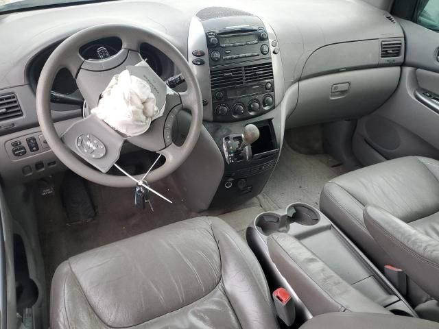 2006 Toyota Sienna CE