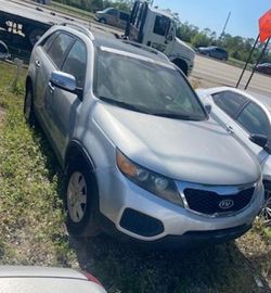 KIA Vehiculos salvage en venta: 2013 KIA Sorento EX