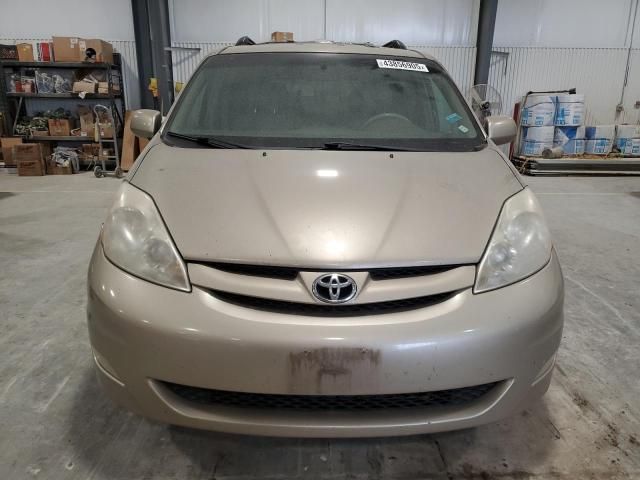 2006 Toyota Sienna XLE