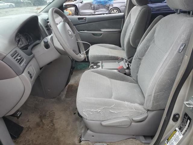 2006 Toyota Sienna CE