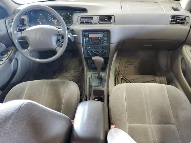 2000 Toyota Camry CE