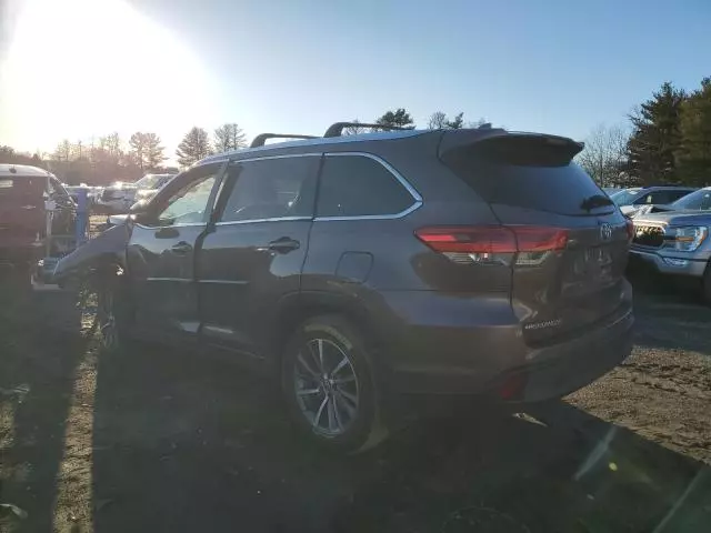 2018 Toyota Highlander SE