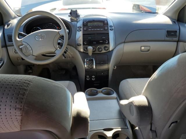 2006 Toyota Sienna CE