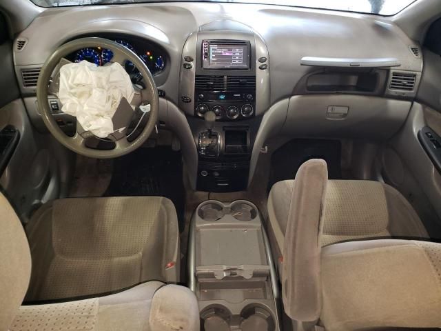 2009 Toyota Sienna CE