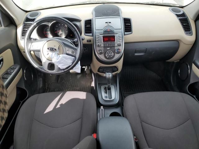 2010 KIA Soul +