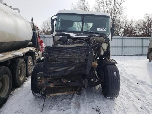 2007 Freightliner Conventional Columbia