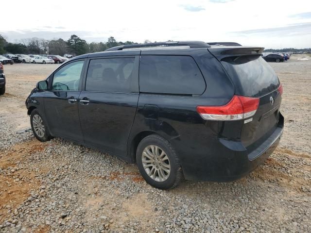 2013 Toyota Sienna XLE