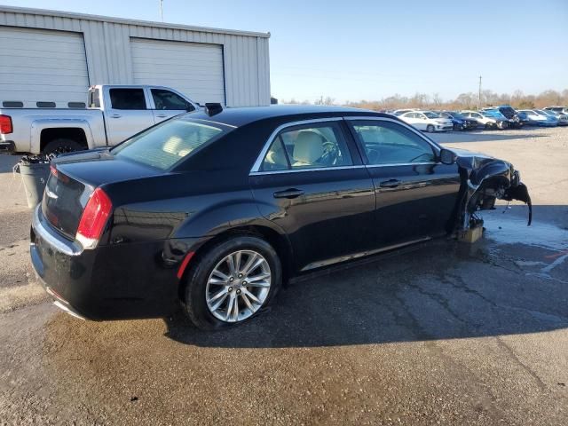 2018 Chrysler 300 Touring