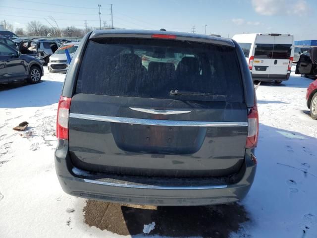 2012 Chrysler Town & Country Touring L