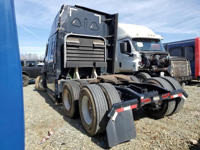 2022 Freightliner Cascadia 126