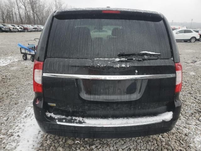 2012 Chrysler Town & Country Touring